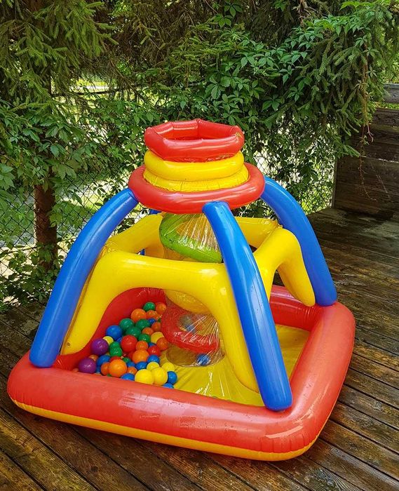 Dmuchany basen z piłeczkami dla dzieci