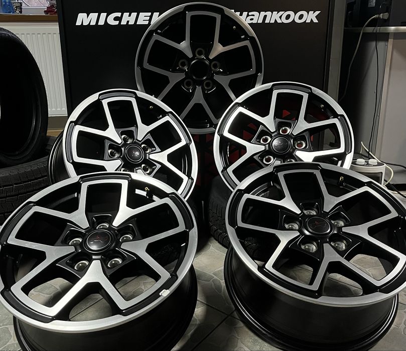 Новий комплект дисків з запаскою R17.5.127 Jeep Wrangler Jeep Gladiato