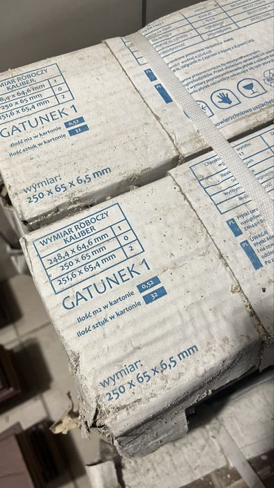 Mrozoodporne klinkierowe płytki elewacyjne.