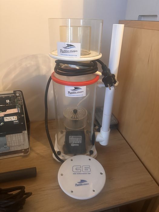 Odpieniacz białek Bubble Magus C6