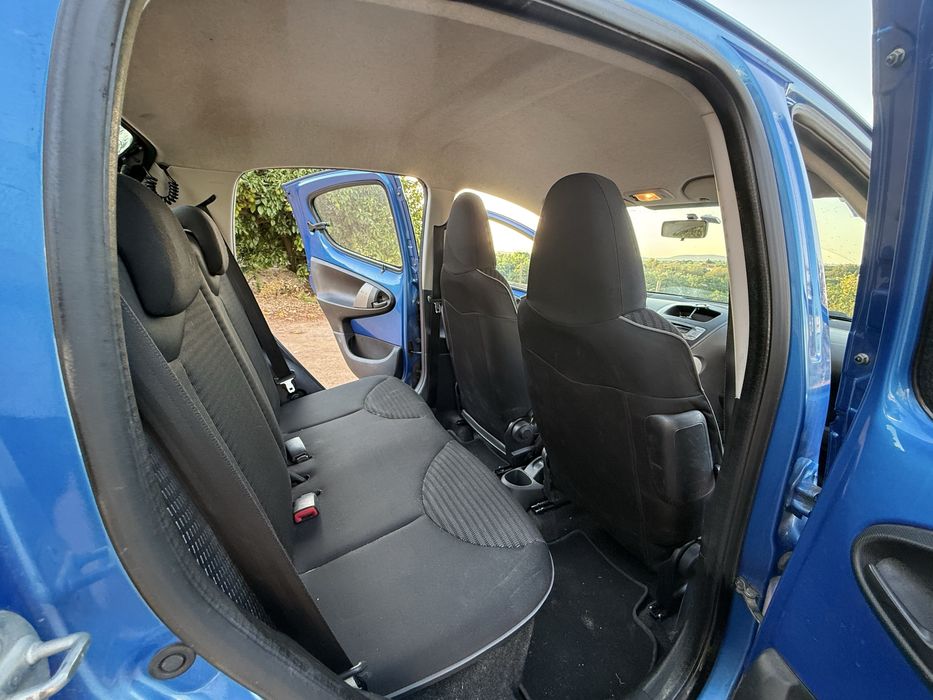 Peugeot 107 1.0 Active – 2013 | Gasolina | 5 PORTAS foto 2