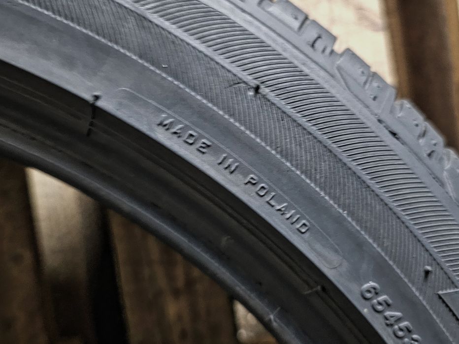 Пара 225/45r19 Bridgestone | 7.5mm | 2023 | Poland | Преміум шини/2шт