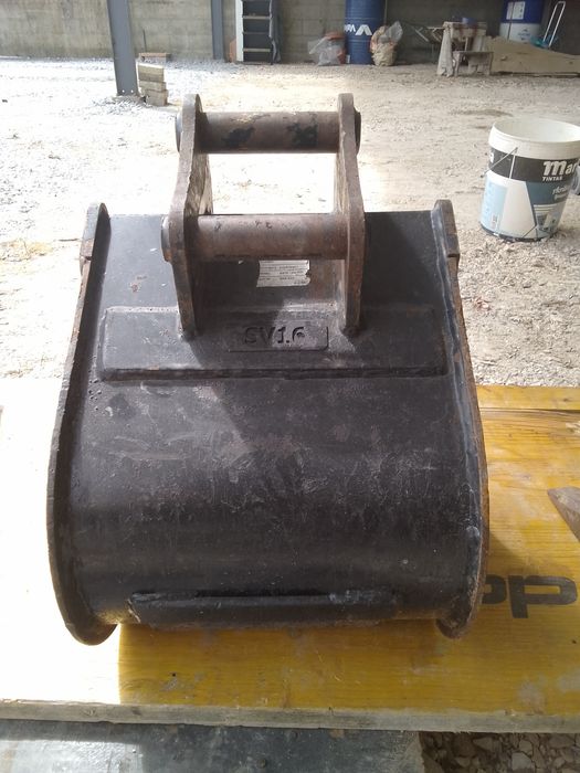 Baldes para escavadora giratória até 2T
