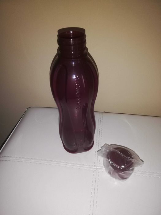 Tupperware Bottles424345066642483202