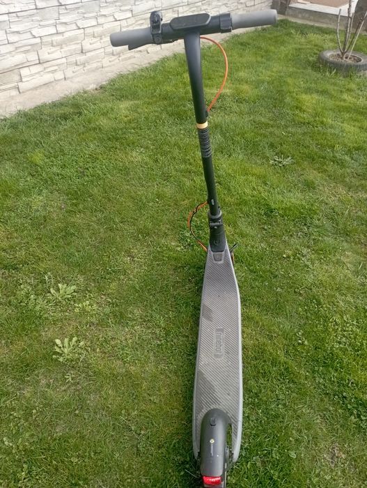 Електросамокат Ninedot