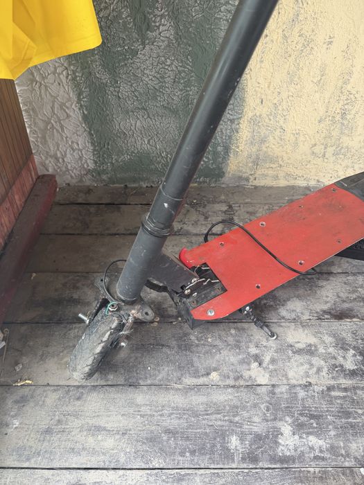 Продам самокат Kugoo M2