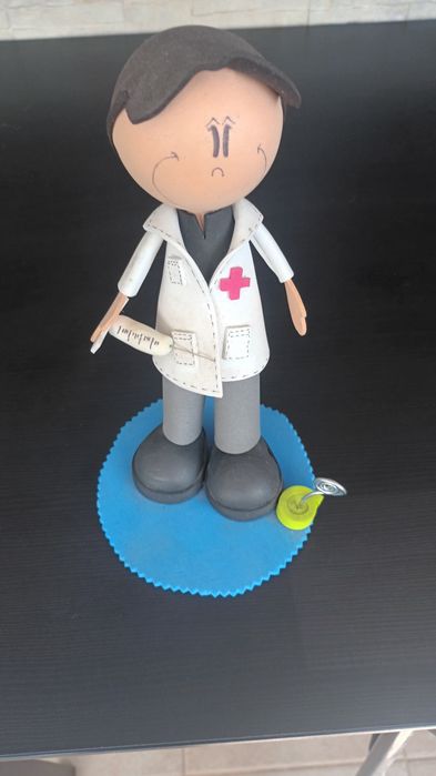 Figura enfermeiro e feltro
