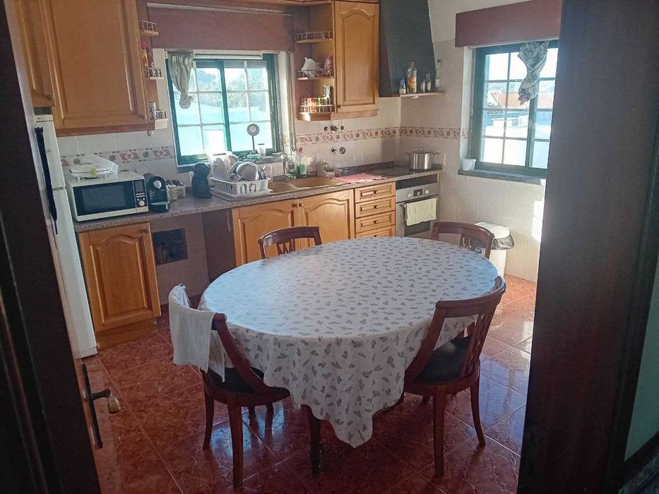 Tenho quartos para alugar em moradia Rua do Mar N 8 Almada, Caparica