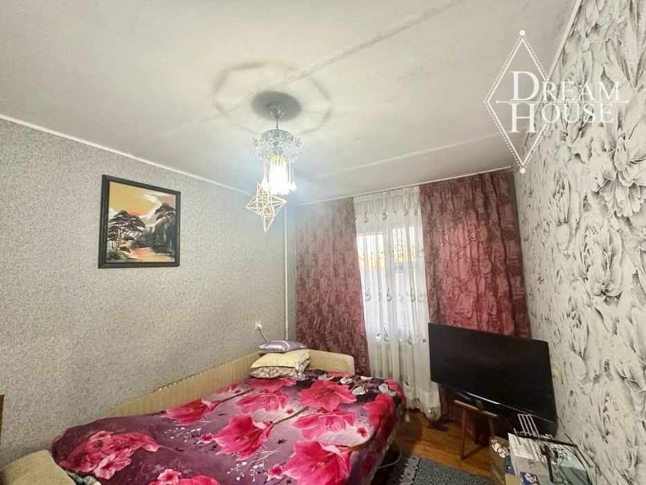 Продаж 5 кімнатної квартири