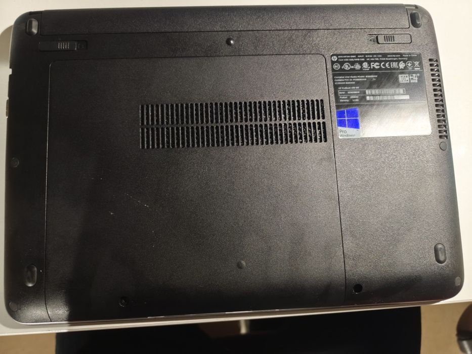 Portátil HP ProBook 430 G3 – Não Liga / Sem disco / Sem carregador