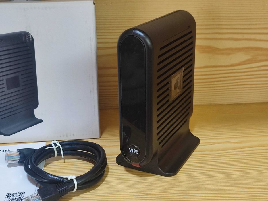 Repetidor Wi-Fi Extender Rede Pode utilizá-lo com adaptadores de Powerline para ter uma ligação Wi-Fi.