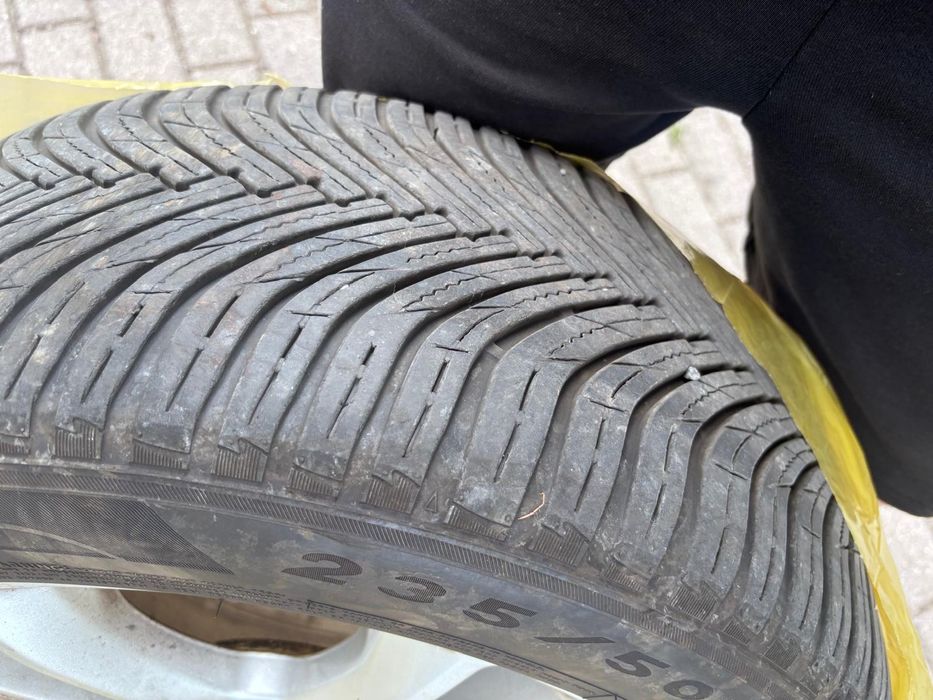 Felgi 17 cali 5x108  + Opony wielosezonowe