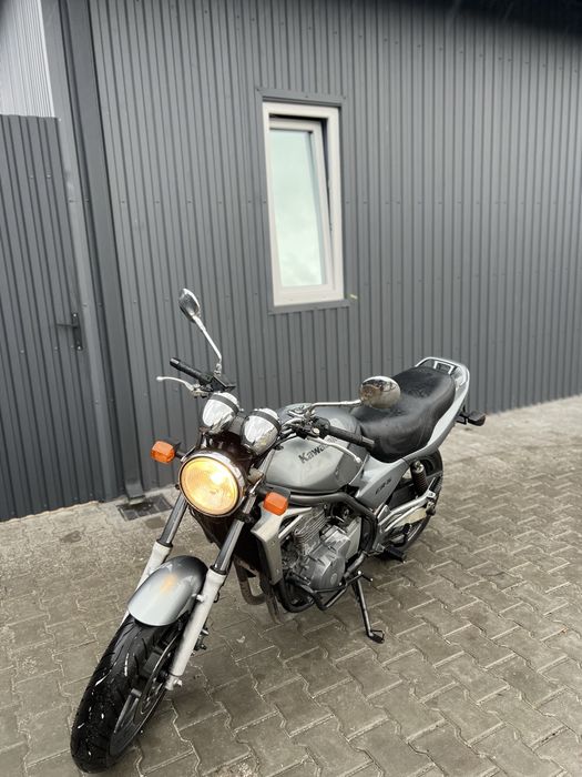 Свіжопригнаний Kawasaki Er500.