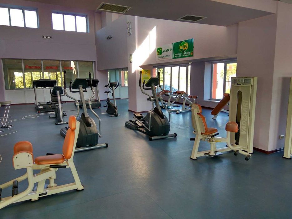 Тренажерный зал новый на 200-250 м2