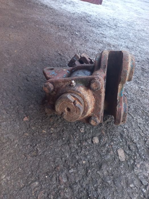 Продам тягово-зчіпний прилад ЮМЗ, МТЗ (фаркоп, гак навішування)