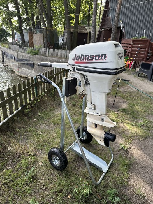 Silnik zaburtowy Johnson 9,9 KM 2 T