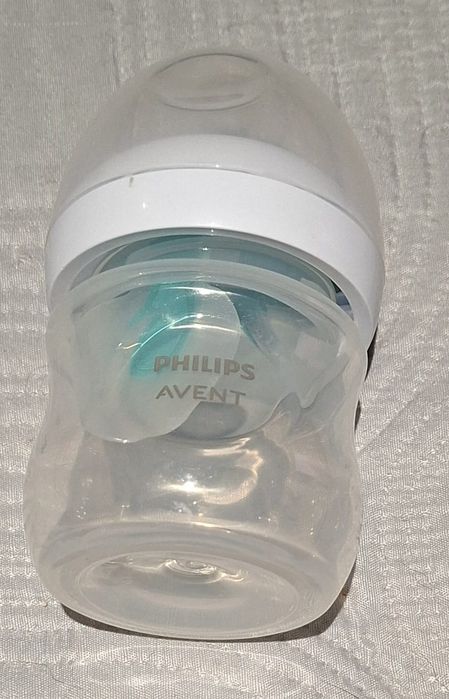 Biberons Philips avent/ Lansinoh/ Tommee tippee