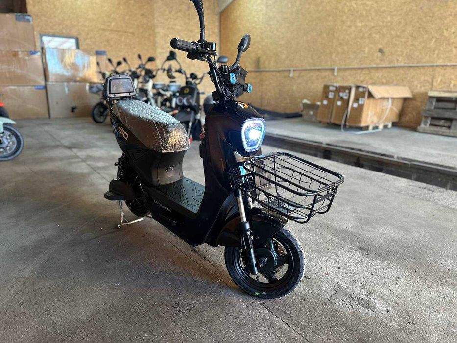 Електроскутер IDemo UNO B80