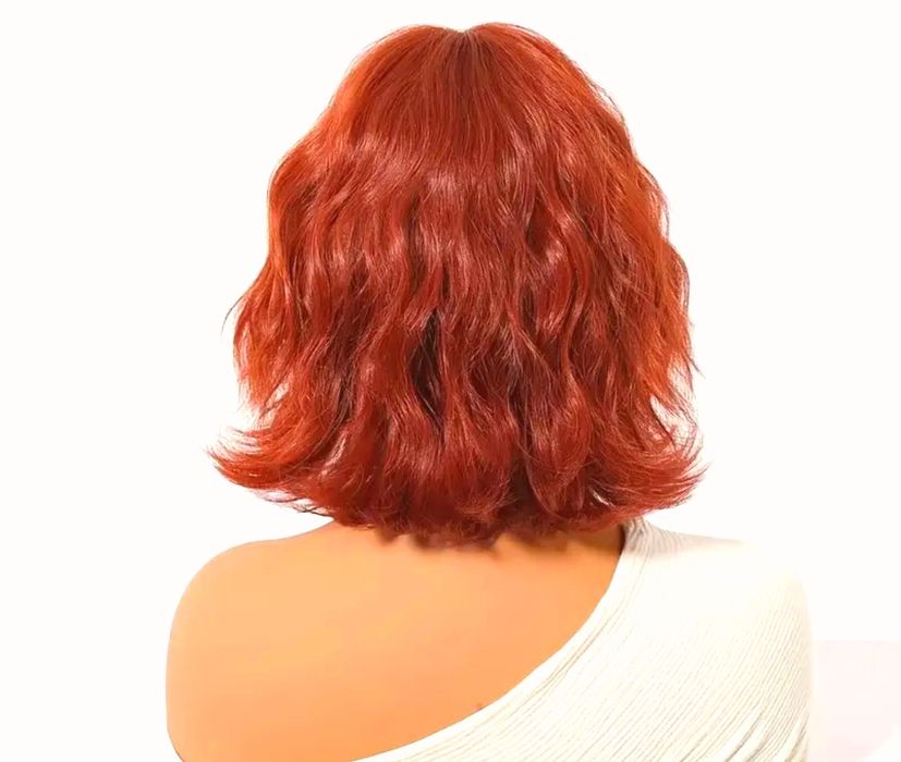 Peruka ruda ognista