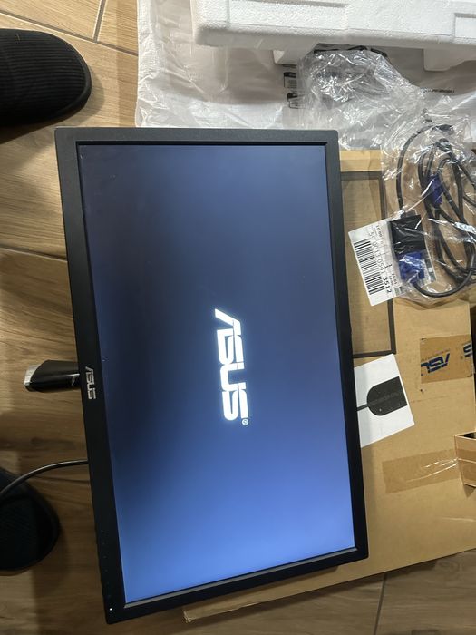 Монітор Asus vp228 21.5