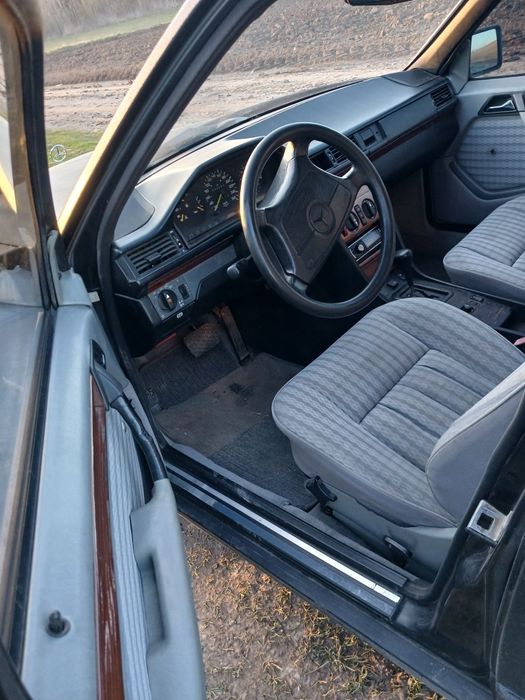 Продам мерседес w124