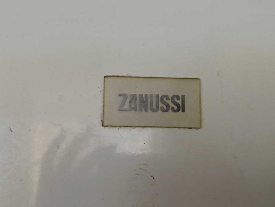 Холодильник Zanussi