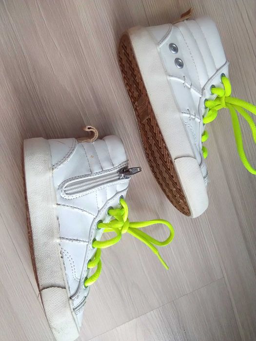 Białe tenisowki za kostkę Zara Kids rozmiar 25