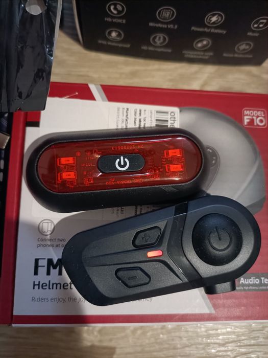 Блютуз гарнитура для мотоциклетного шлема