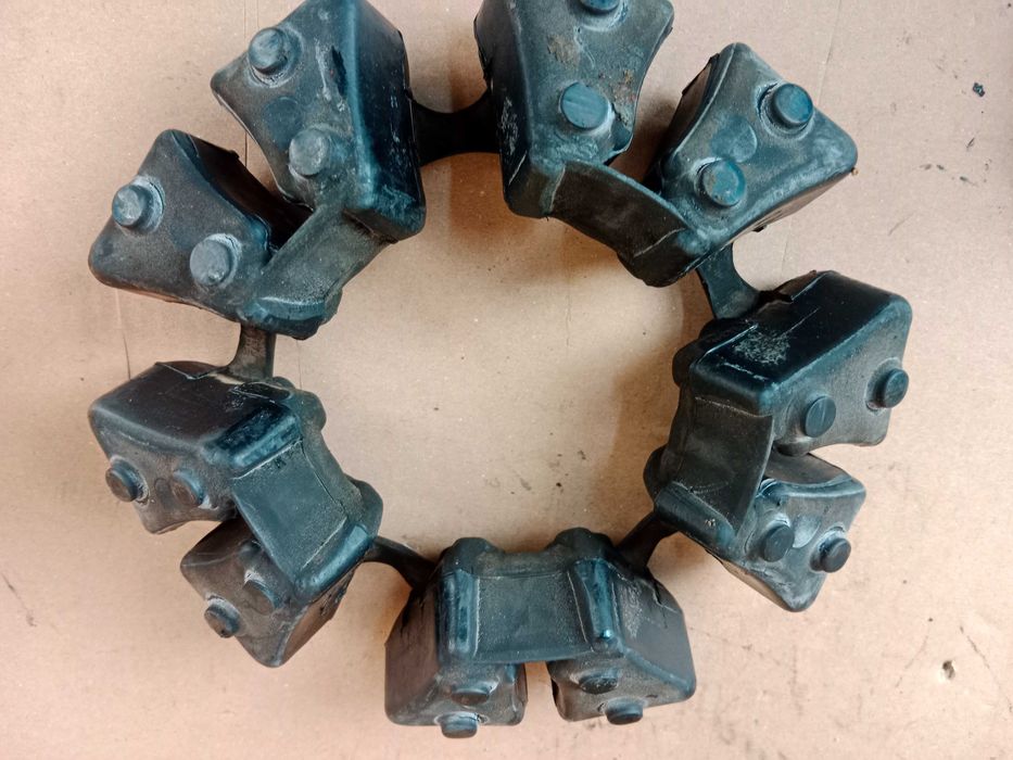 Kawasaki ZR7S 750 Napęd Zbierak Zębatka Przód Tył Łańcuch Gumy 99-05