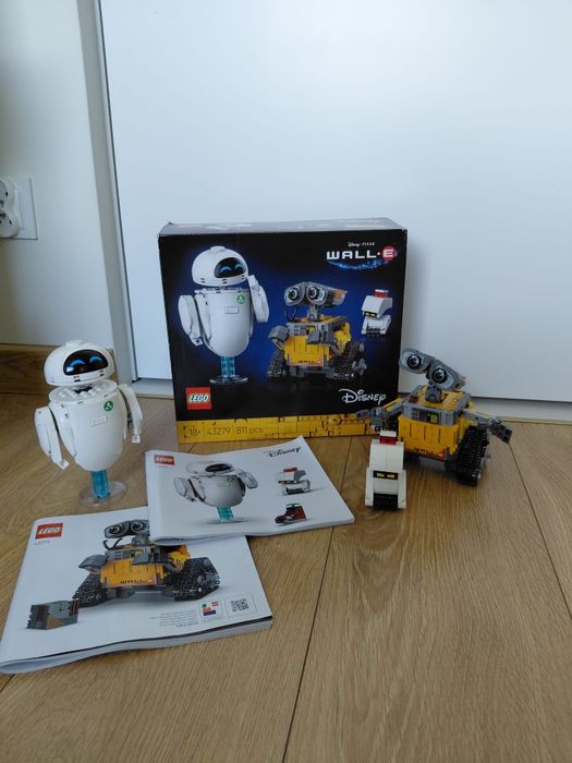 Sprzedam klocki Lego WALL . E