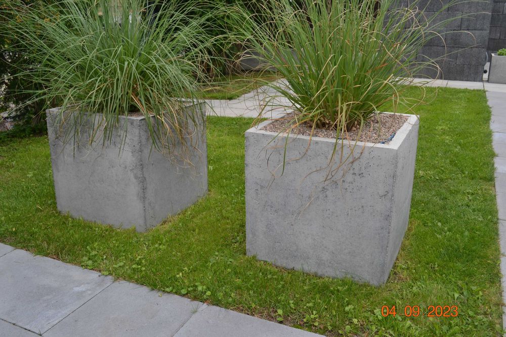 Donice betonowe. 60/60/60  Ozdobne  zbiorniki . ogród deszczowy.