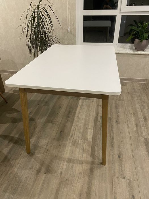 Стіл обідній JEGIND 80x130см білий/дуб