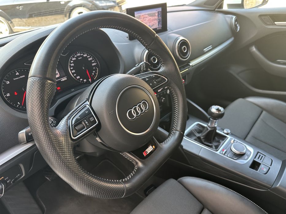 Audi A3 2.0 TDi S-Line 150cv 150mil kms
