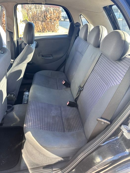 Opel corsa 1.2 confort 2002