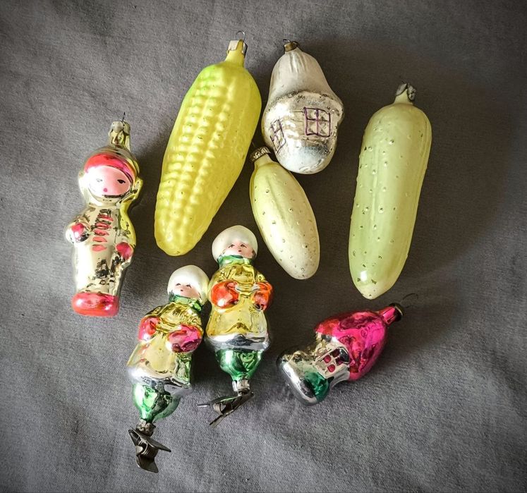 Новогодние игрушки,игрушки для ёлки старинные 8шт