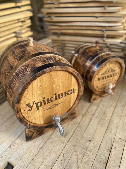 Дубова бочка дубові бочки діжка для алкоголю вина віскі коняка діжки