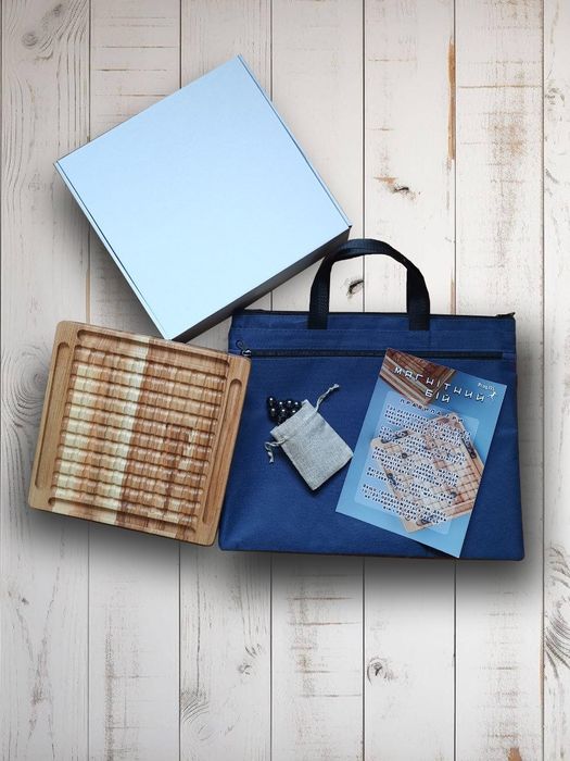 Настільна  дерев'яна гра "Магнітний бій" Магнітні шахмати, шахи.