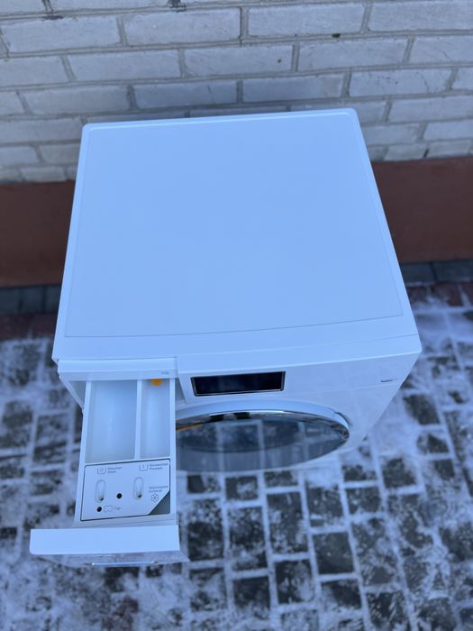 Пральна машина Miele WMW960