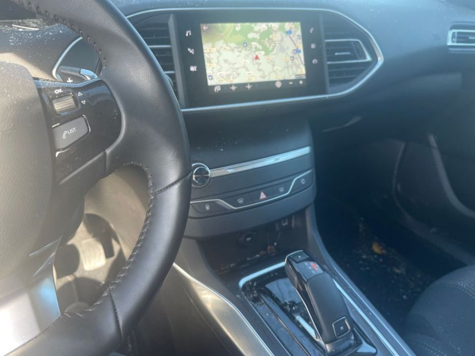 PEUGEOT 308 SW 1.5 130CV BLUEHDI CAIXA EAT8 DE 2021 PARA PEÇAS