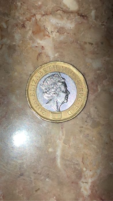 One Pound 2016 Elizabeth II