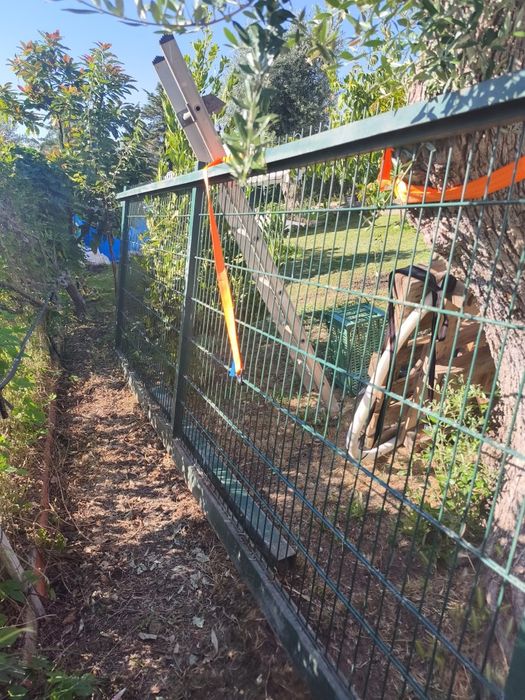 Portão de Jardim de Correr em Malha Metálica Verde – 4,00 x 1,50 m