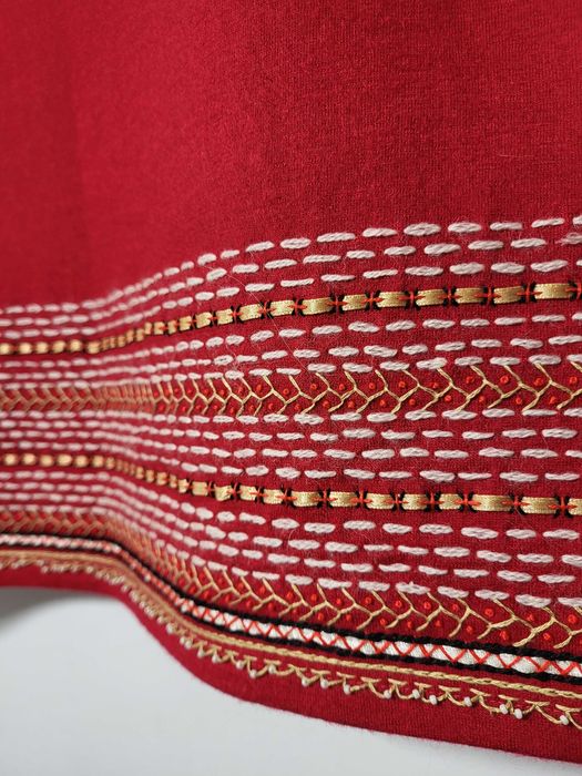 Piękna czerwona wełniana spódnica L 40 wełna 100% unikatowa wyjątkowa