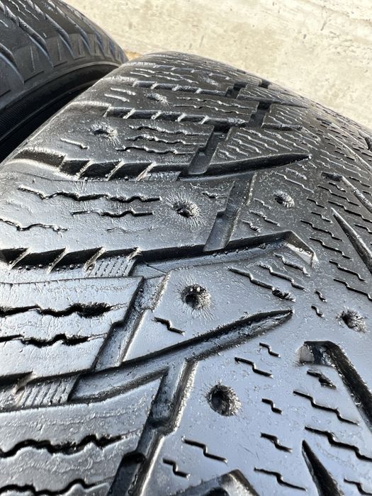 235 65 r17 Nokian Hakapelitta 8 Suv