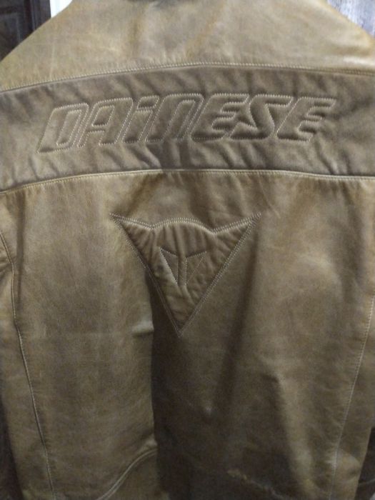 blusão Dainese - modelo mais bonito