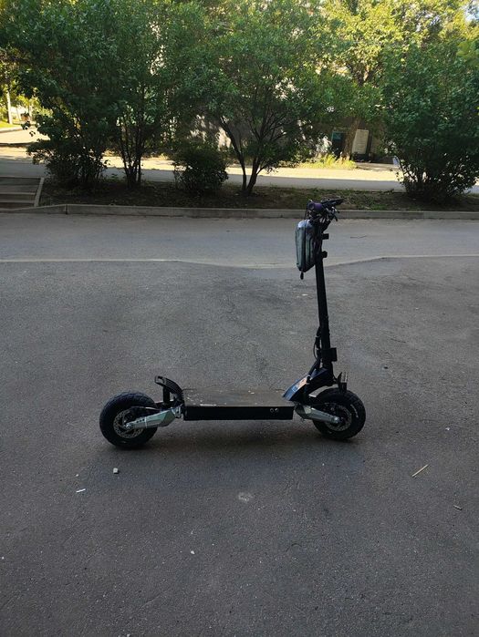Електросамокат like Bike titan