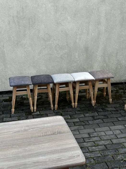 Табуретки в кухню, Табуретки з масиву бук