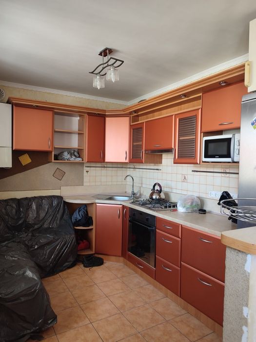 Кутова кухня з технікою | Хороший стан