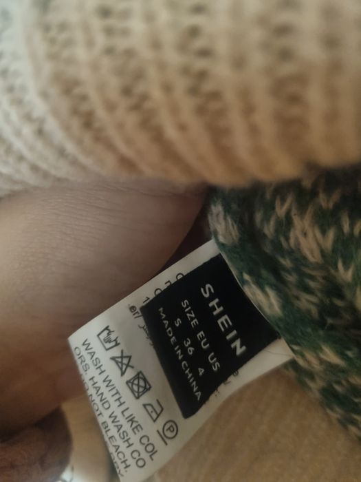 Ciepły sweter damski w pepitkę Shein S