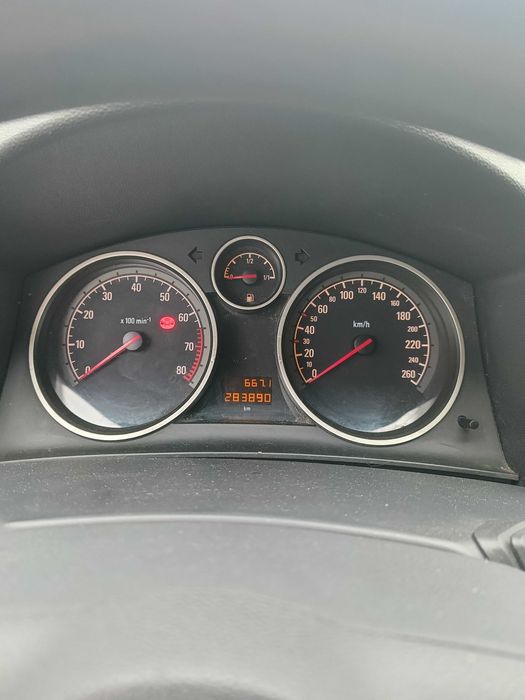 Sprzedam Opel Astra H 2004 rok