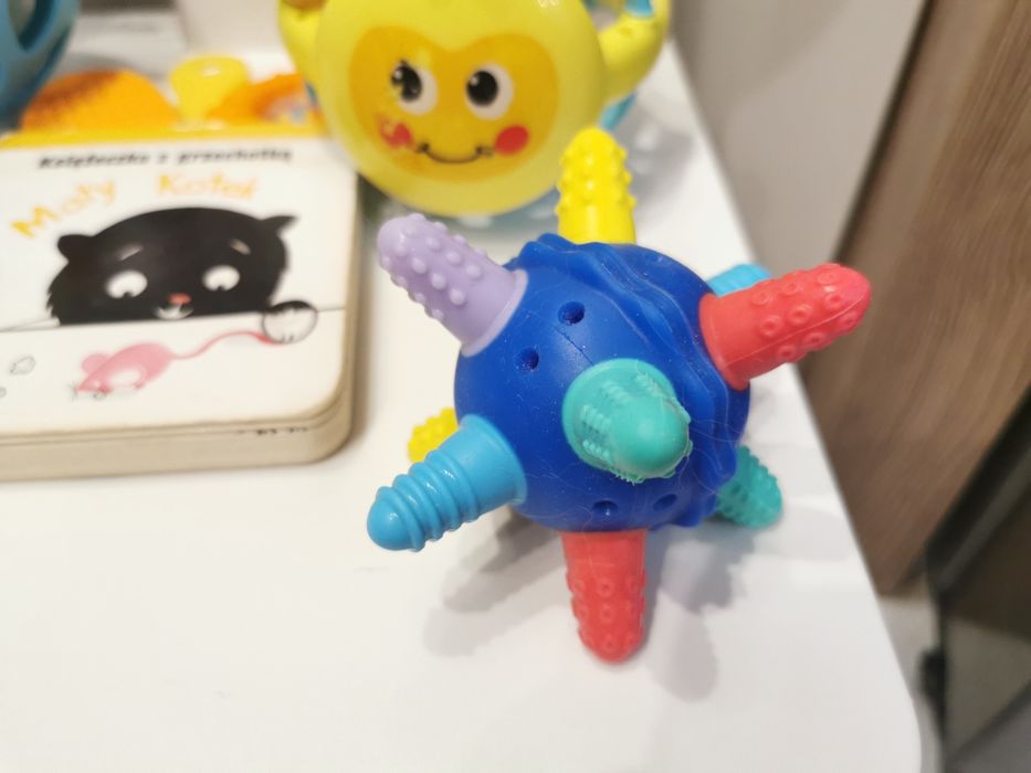 Zestaw grzechotek i gryzaków dla malucha